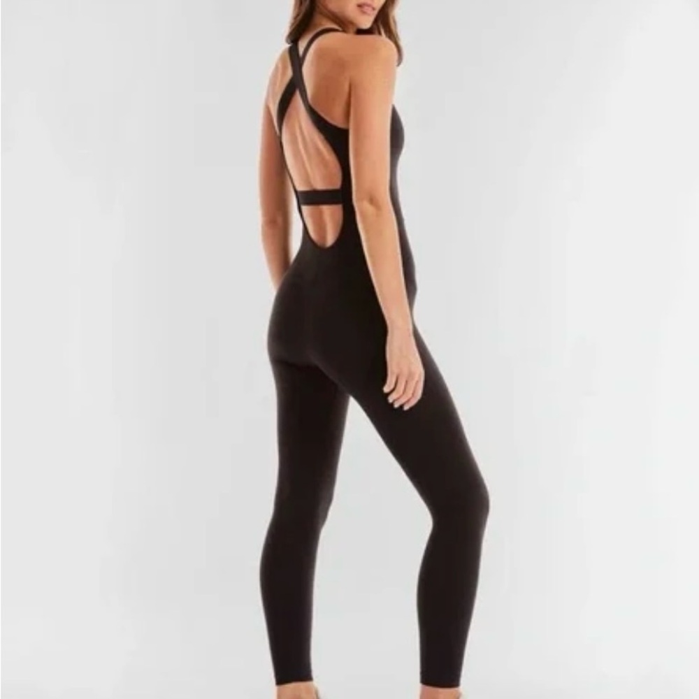 Noli Yoga strapy one-piece yoga jumpsuit